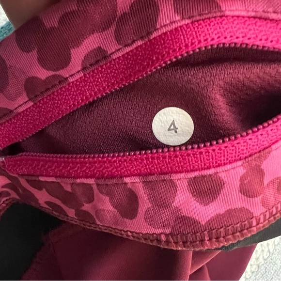 Lululemon Dashing Purple Ace Spot Magenta Run Inspire Crop II Leggings size 4 - Picture 6 of 8